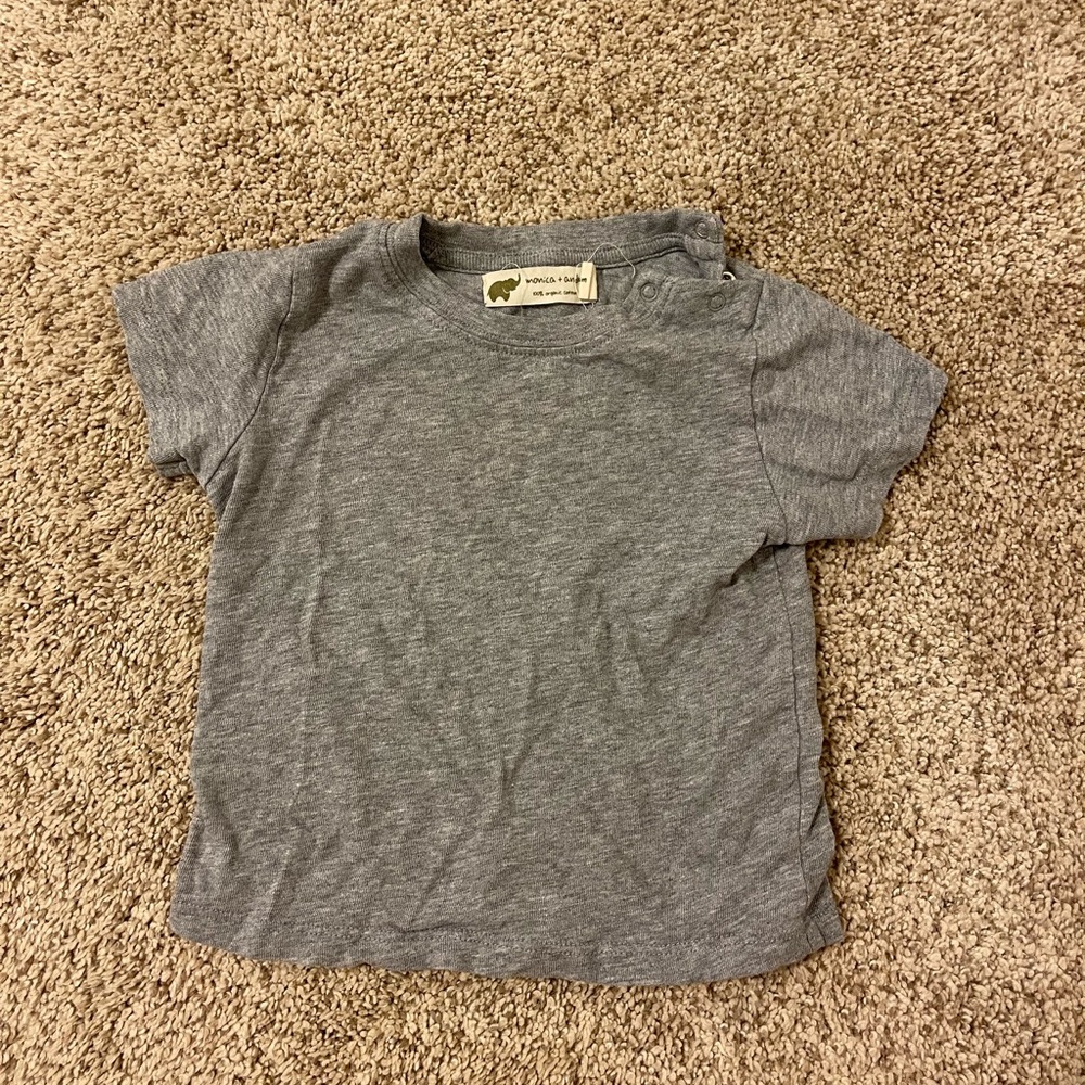 Monica & Andy Gray Tee